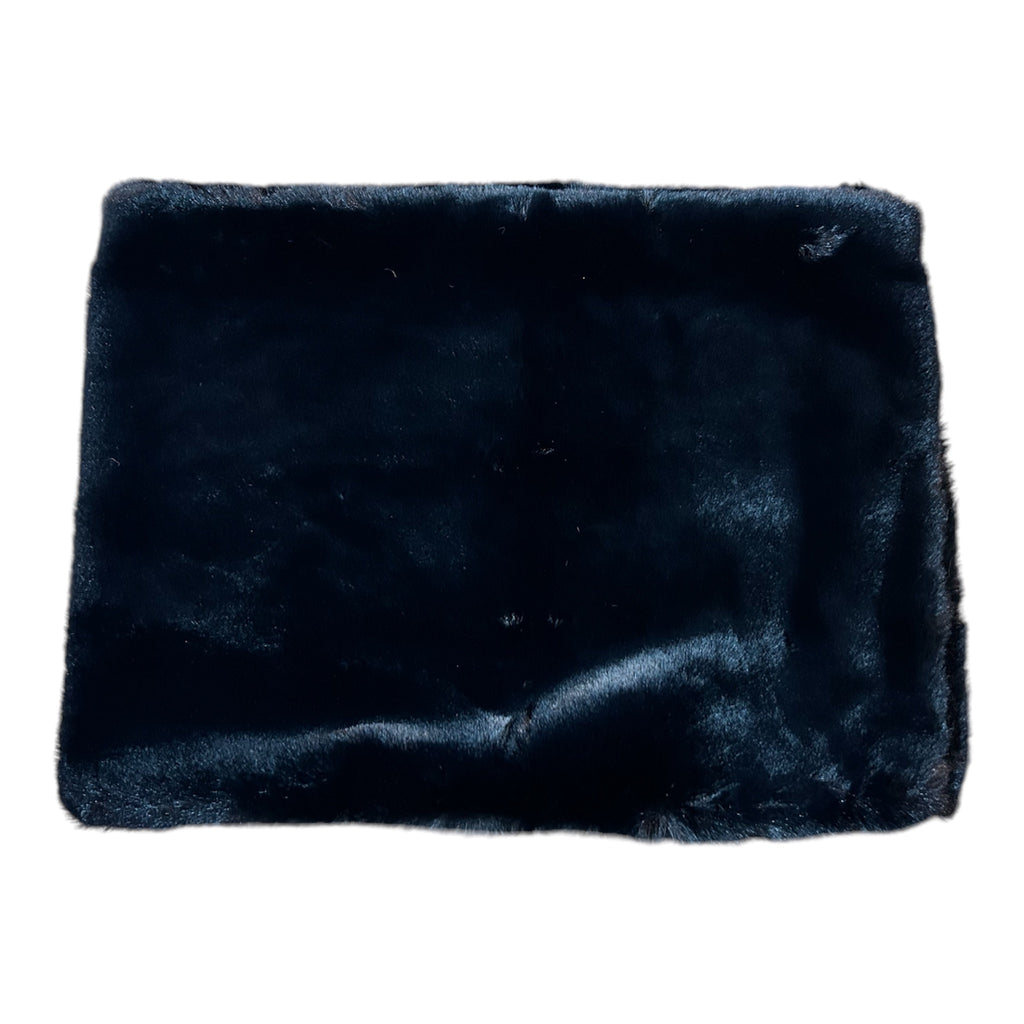 collo pelo sintetico colore nero realizzato a mano carlotta neri made in italy