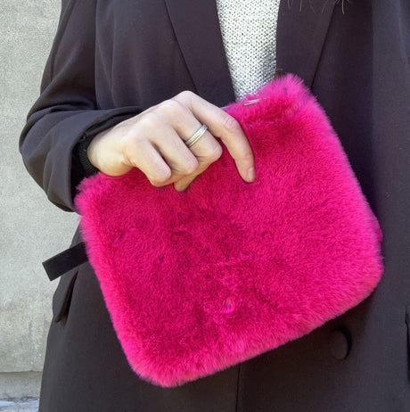pochette pelo sintetico fuxia carlotta neri made in italy